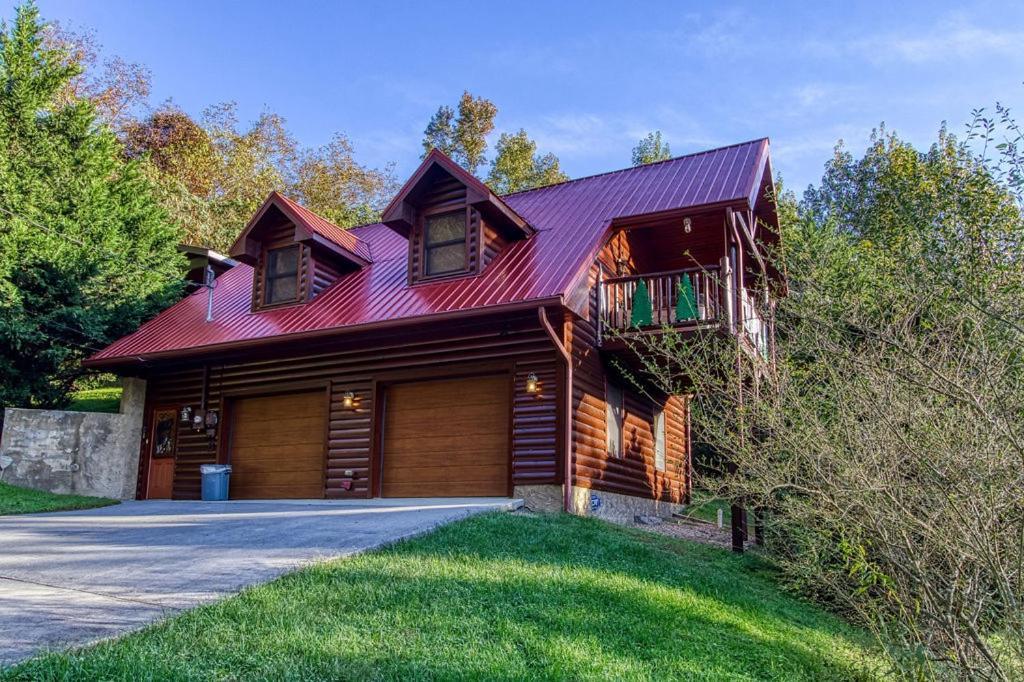 Papa Bear, Hot Tub, Wifi, 1089 Free Tickets Each Paid Day, Dollywood And More Сивиървил Екстериор снимка
