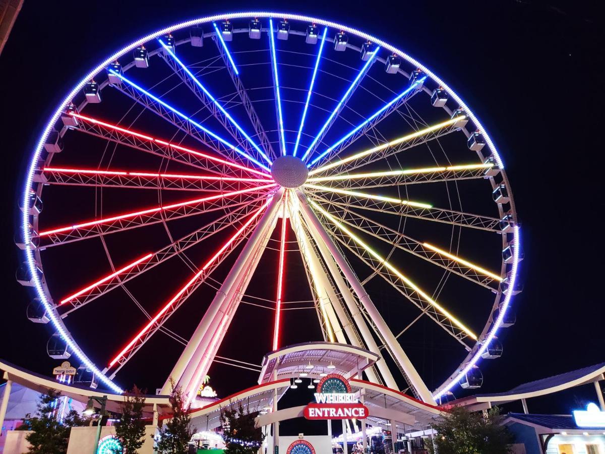 Papa Bear, Hot Tub, Wifi, 1089 Free Tickets Each Paid Day, Dollywood And More Сивиървил Екстериор снимка