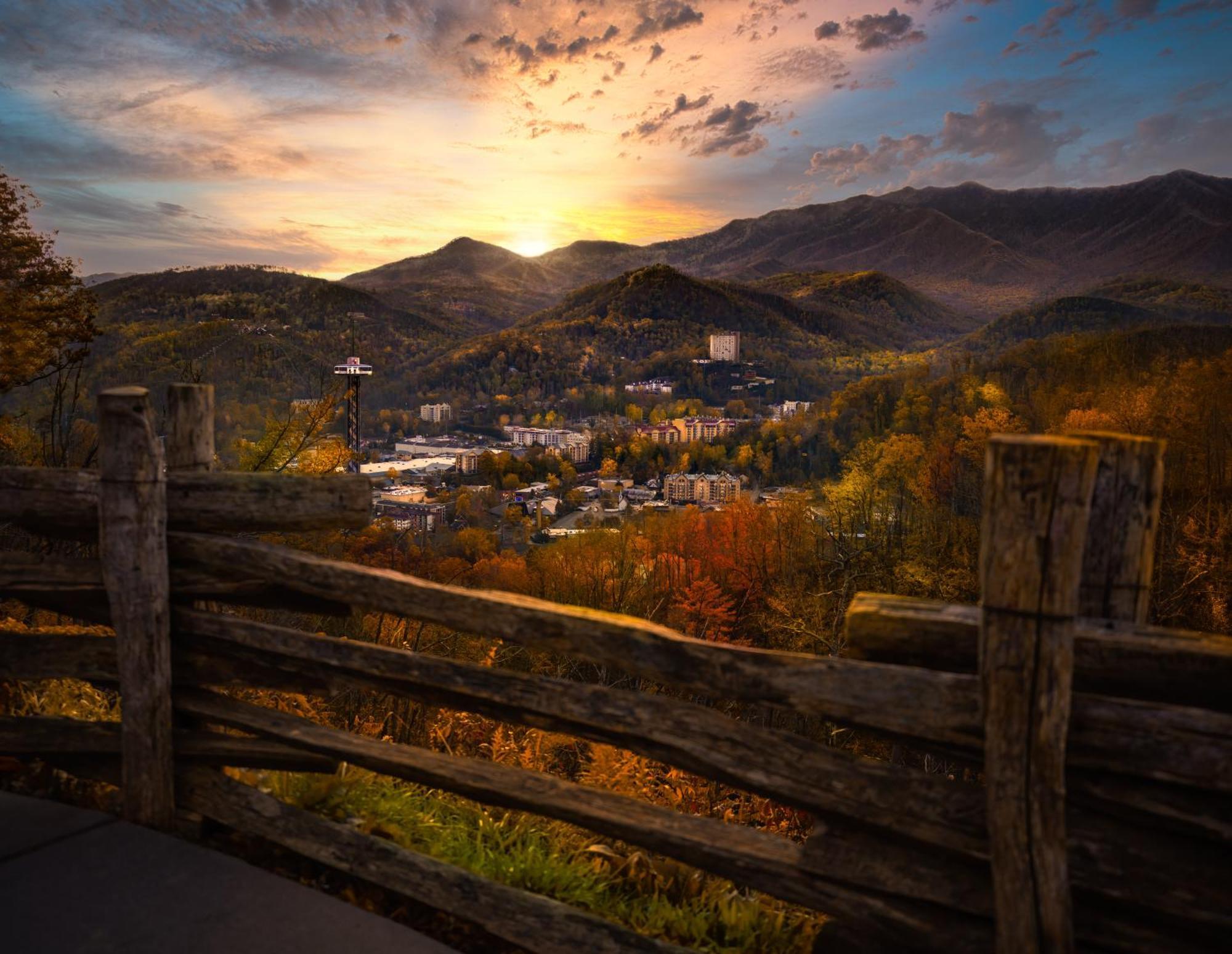 Papa Bear, Hot Tub, Wifi, 1089 Free Tickets Each Paid Day, Dollywood And More Сивиървил Екстериор снимка
